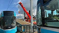 V Dolních Vítkovicích do sebe najely tramvaje. Hasi�i jednu museli vyprostit s...