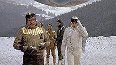 Otakar Brousek starí v seriálu Návtvníci (1983)