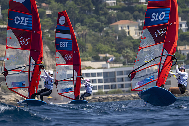 Windsurfařka Švíková pojede čtvrtfinále, postoupila ze šesté pozice