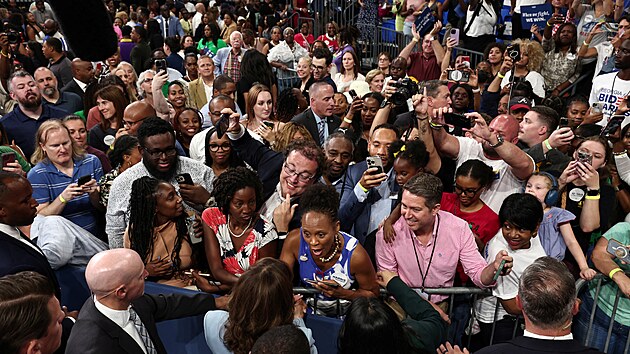 Demokratick kandidtka na prezidentku a viceprezidentka USA Kamala Harrisov na pedvolebnm mtinku v Atlant. (30. ervence 2024)