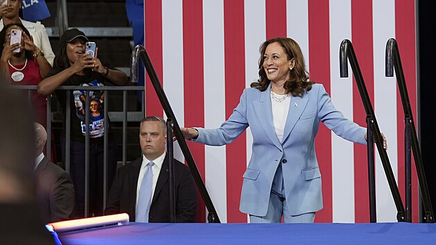 Demokratick kandidtka na prezidentku a viceprezidentka USA Kamala Harrisov na pedvolebnm mtinku v Atlant. (30. ervence 2024)