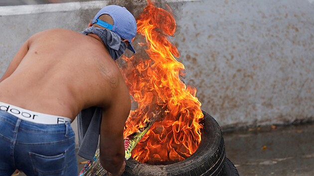 Venezuelan nespokojen se sttem zveejnnmi vsledky voleb vyrazili do ulic. Policie je rozhnla slznm plynem. (29. ervence 2024)