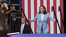 Demokratická kandidátka na prezidentku a viceprezidentka USA Kamala Harrisová...