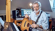 Má za sebou �adu slavných �lágr� jako Kolej Yesterday, V baru jménem Krásný...