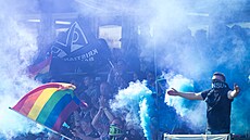 Fanou�ci v norském fotbale protestují proti pou�ívání systému VAR.