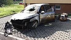 �koda Scala po po�áru zp�sobeném �há�em, bývalým pod�ízeným majitele vozu. (30....