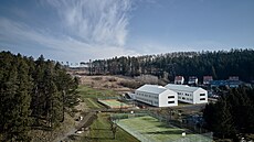 Komplex lé�ebny v Ostrov� u Macochy je inspirovaný archetypem domku z d�tské...