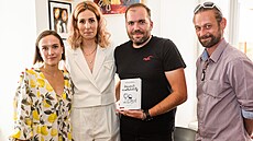 Tereza Ramba, Michaela Duffková, Ondej Duffek a  Jan Plouhar na ktu knihy...