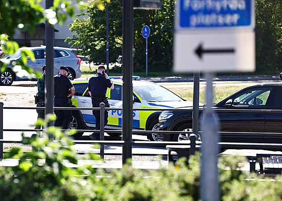 V �védském m�st� Norrköping �védské policie zavedla první bezpe�nostní zónu....