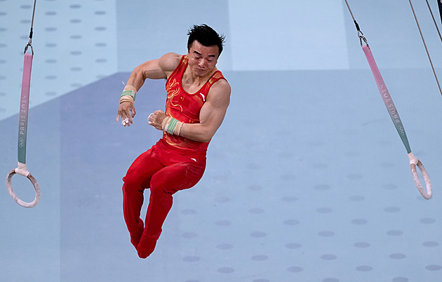 Čínský gymnasta Liou Jang obhájil v Paříži olympijské zlato na kruzích