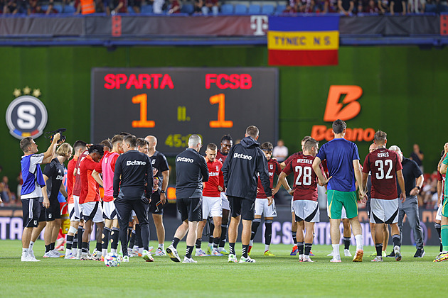 Sparta - FCSB 1:1, domácí prohrávali, srovnal Olatunji, v závěru vzal gól VAR