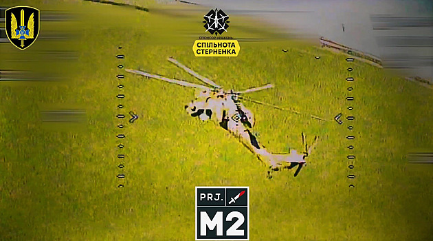 VIDEO: Když myš nahání kočku. Ruský vrtulník prchal před ukrajinským dronem