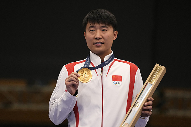 Olympijské zlato ve střelbě z rychlopalné pistole získal Číňan Li Jüe-chung