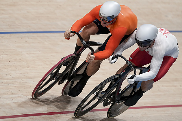 Stíhačku družstev na olympijské dráze vyhráli Australané a Američanky