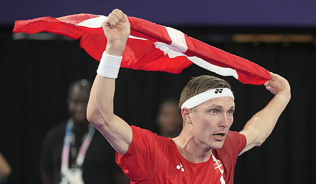 Badmintonové dvouhry na OH vyhráli obhájce Axelsen a favoritka An Se-jong