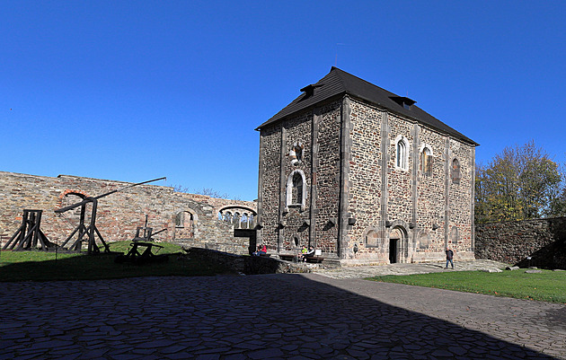 Hradní kaple skrývá i necudné figury, Cheb ji chce dostat na seznam UNESCO