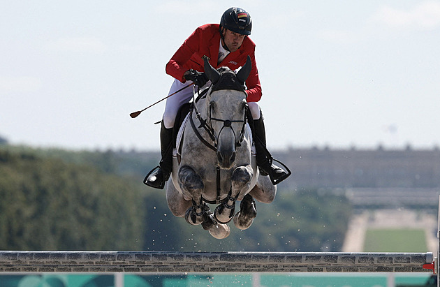 Parkur na pařížské olympiádě opanoval Kukuk na Checkerovi 47