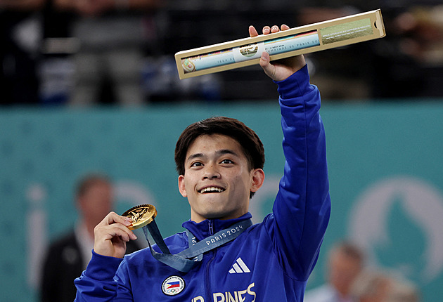 Gymnasta Yulo vybojoval druhé olympijské zlato pro Filipíny v historii