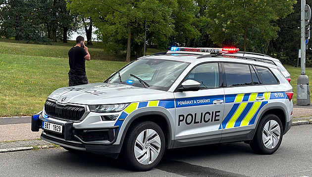 Pátrání po poh�e�ovaném policistovi v Praze u parku Ladronka. (4. srpna 2024)