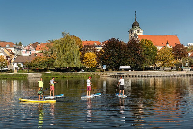 Dovolen u vody? Vyplujte na Stezku Vltavy!