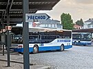 Autobusy dopravn spolenosti ICOM transport na jihlavskm autobusovm ndra....