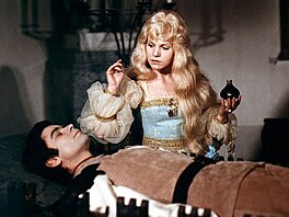 Petr �t�pánek a Jorga Kotrbová v pohádce Zlatovláska (1973)