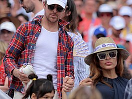 Ryan Gosling, Eva Mendesová a jejich dcera Amanda na olympiád� ve Versailles...
