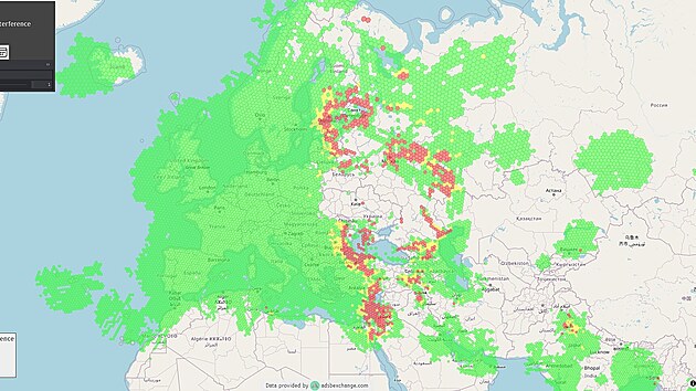 Screenshot online mapy GPSjam.org, kter zobrazuje oblasti s ruenm signlu GPS: