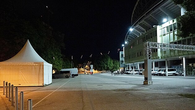 Pohled na stadion Ernsta Happela ve Vídni, kde se chystal koncert zpěvačky Talyor Swift a který byl po hrozbě teroristického útoku zrušen. (8. srpna 2024)