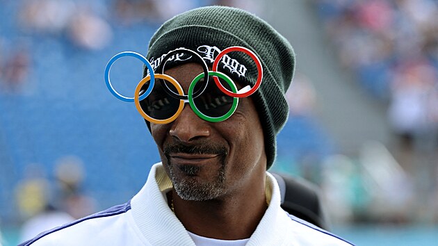 Americký zp�vák Snoop Dogg b�hem sout�e skateboardist�.