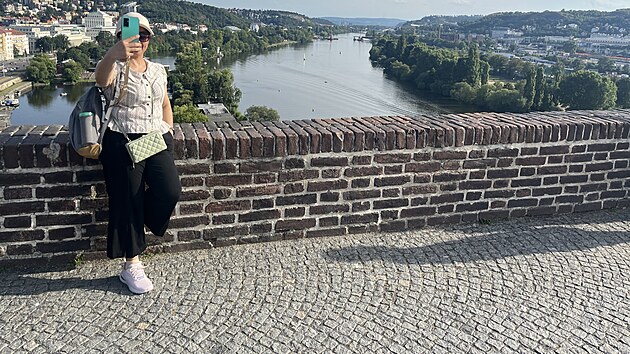 Vyehrad je historick msto na skle nad pravm behem eky Vltavy.