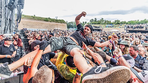 Fanou�ci kapely Havok na festivalu Brutal Assault (8. srpna 2024)