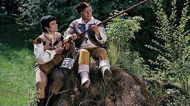 Petr �t�p�nek a Ladislav Pe�ek v poh�dce Zlatovl�ska (1973)