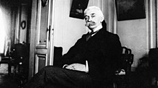 Baron Pierre de Coubertin (vlevo), otec novodobých her.