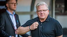 Spar�anský kou� Lars Friis b�hem utkání s FCSB.