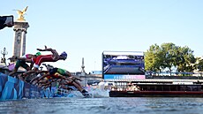 Triatlon �en na olympijských hrách v Pa�í�i