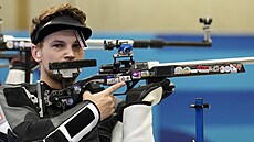 Jií Pívratský bojuje ve finále maloráky. (1. srpna 2024)