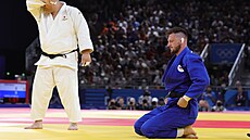 Luká� Krpálek kon�í. Japonec Tacuru Saitó vyu�il své váhové p�evahy a �eského...