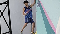 Sorato Anraku z Japonska během finále ve sportovním lezení. (9. srpna 2024)