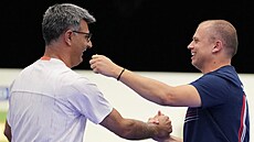 Turecký sportovní stelec Yusuf Dikec piel na stelbu  s dioptrickými...