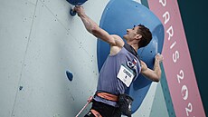 Adam Ondra b�hem finále ve sportovním lezení. (9. srpna 2024)