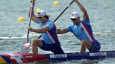 �eská deblkanoe ve slo�ení Martin Fuksa a Petr Fuksa. (6. srpna 2024)