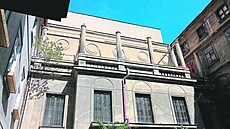 Ve vnit�ním dvo�e najdete nejr�zn�j�í architektonické styly. Známý nakladatel...