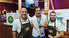 Mezi minipivovary zastoupenými v �eském dom� na pa�í�ské olympiád� figuroval i...