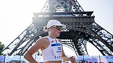 Eli�ka Martínková na trati olympijského závodu míjela i Eiffelovu v�.