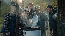 Mord je absolventským filmem Adama Martince na praské FAMU. Reflektuje v nm...