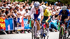 Mathias Vacek b�hem silni�ního závodu.