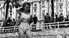 Osmnáctiletá Brigitte Bardotová se kvli filmu svlékla do bikin. A pítomní...