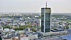 Stavba mrakodrapu p�vodn� za�ala v roce 1977 se zám�rem, aby jej vyu�ívala...
