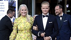 Norská korunní princezna Mette-Marit, její syn Marius Borg Hoiby a korunní...